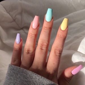 Meet your Posher, Danielle